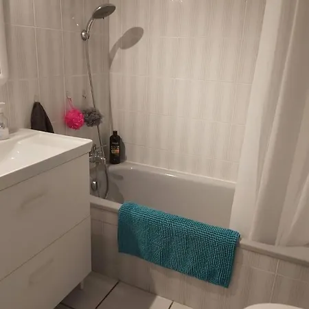 Tt Confort Dans Avec Piscine Apartmán *